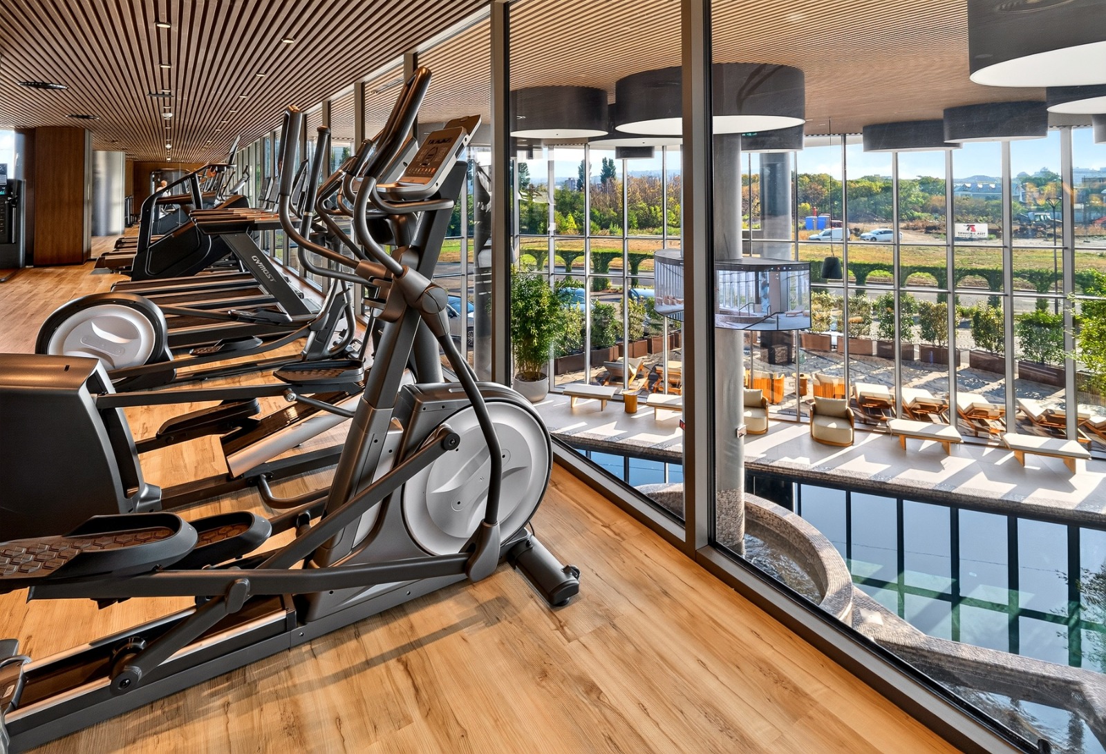 Interiorul sălii Stratum Spa Rebalance Wellness Club — fotografia 3